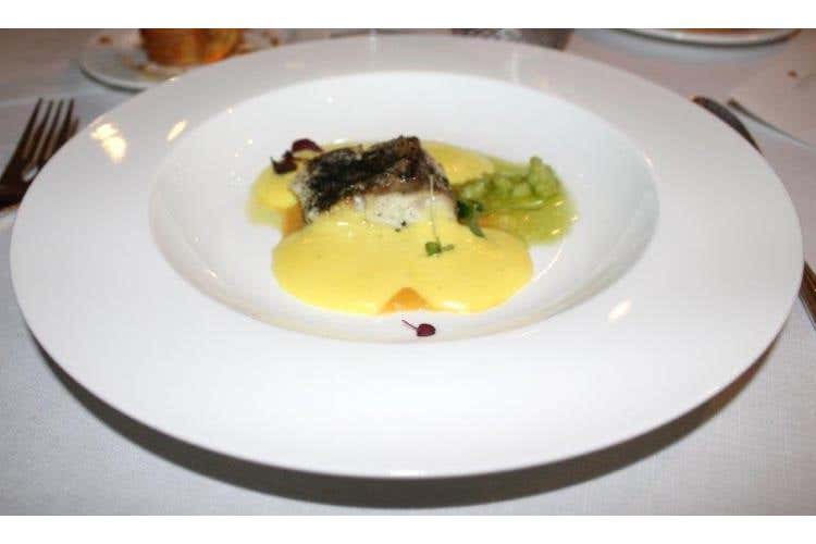 Branzino alla mediterranea in giallo - Da Vittorio